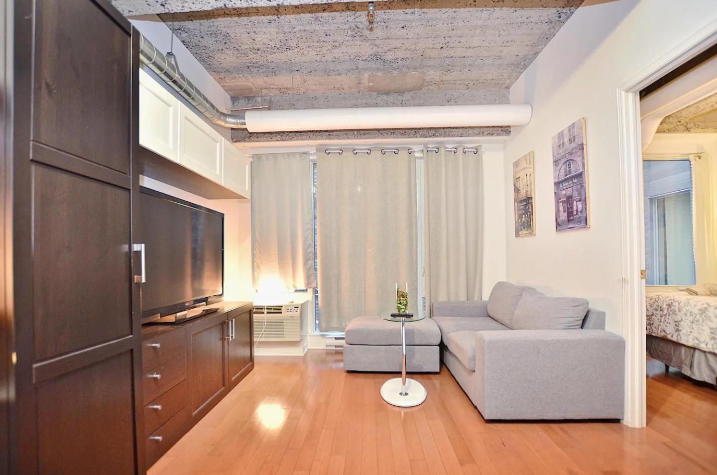 Stylish Urban Loft Downtown Apartment Montreal Bagian luar foto